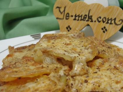 Fırında Sütlü Kaşarlı Patates