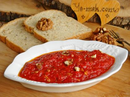 Kahvaltılık Zeytinyağlı Cevizli Salça