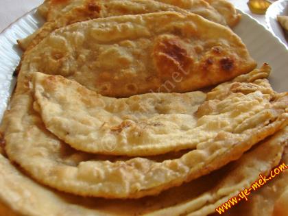 Kıymalı Çiğ Börek