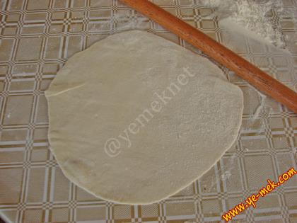 Kıymalı Çiğ Börek