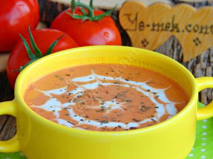 Labneli Domates Çorbası