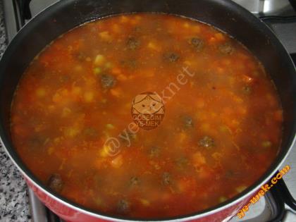 Misket Köfteli Sebze Yemeği