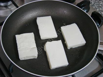 Baharatlı Hellim Peyniri Kızartması