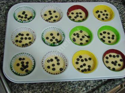 Damla Çikolatalı Sade Muffin