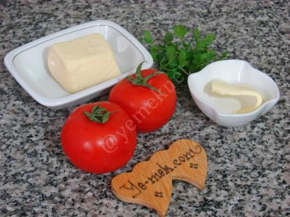 Fırında Kahvaltılık Domates Dilimleri