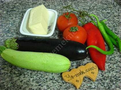 Fırında Kaşarlı Şakşuka