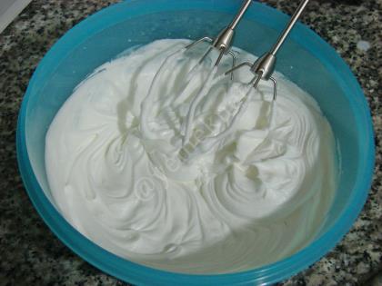 Krem Şantili Tatlı Bal Kabağı Püresi