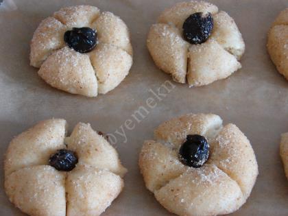 Peynirli Çiçek Poğaça