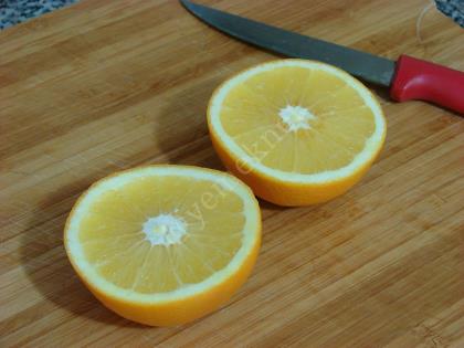 Portakal Kasesinde Kereviz Salatası