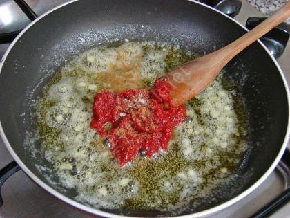 Salça Soslu Kıymalı Makarna