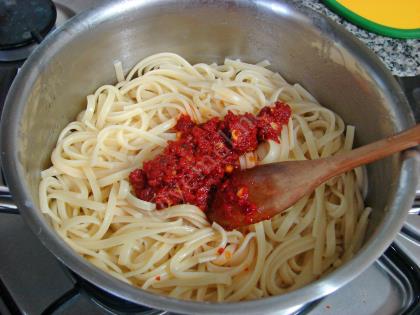 Salça Soslu Kıymalı Makarna