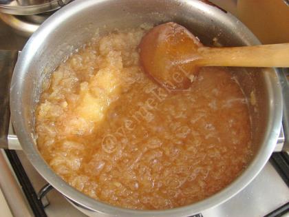 Cevizli Rendelenmiş Ayva Reçeli