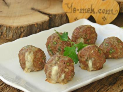 Kaşarlı Köfte
