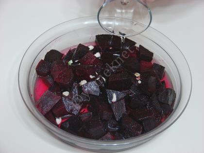 Kırmızı Pancar Turşusu