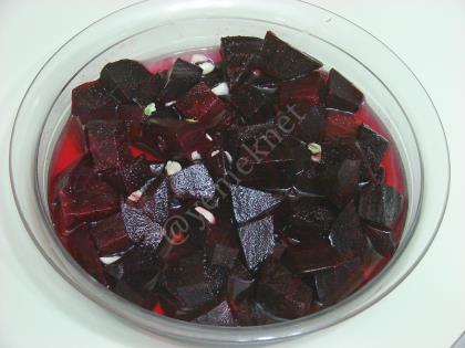 Kırmızı Pancar Turşusu