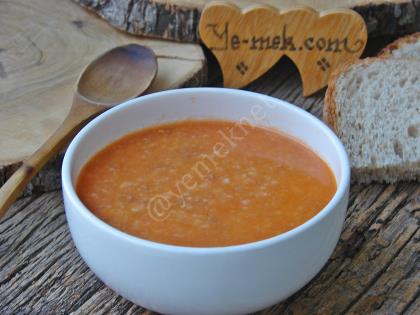 Kıymalı Tarhana Çorbası