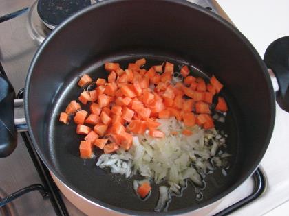 Köfteli Terbiyeli Kereviz Yemeği