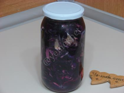 Kırmızı Lahana Turşusu