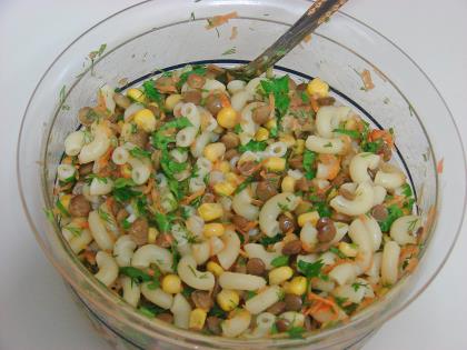 Mercimekli Makarna Salatası