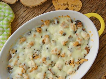 Fırında Kaşarlı Tavuk Yemeği