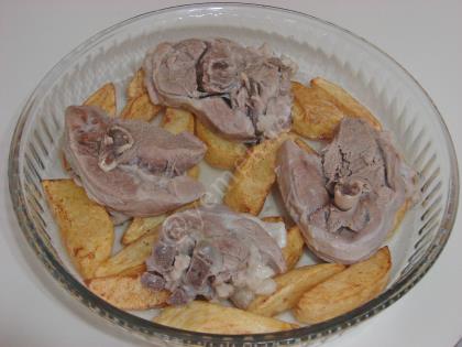 Fırında Patatesli Et Yemeği