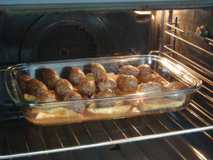 Fırında Salçalı Patatesli Köfte