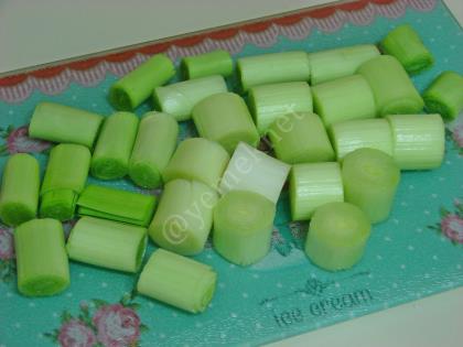 Portakallı Pırasa Yemeği