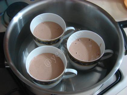 Tencerede Kakaolu Fincan Kek