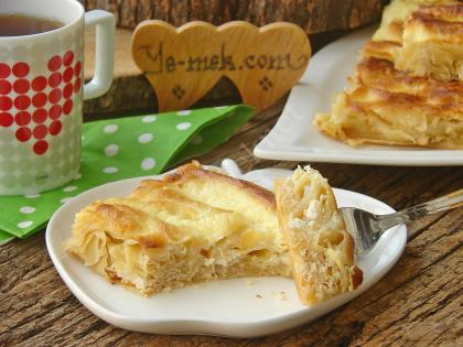 El Açması Lorlu Kırma Böreği