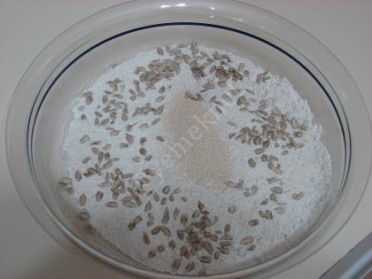 Ev Yapımı Çavdar Ekmeği