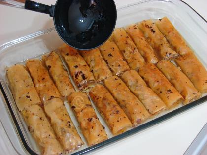 Baklavalık Yufkadan Cevizli Sarma Baklava