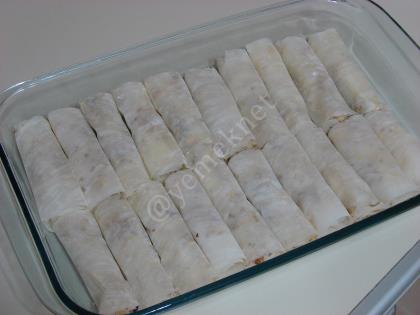 Baklavalık Yufkadan Cevizli Sarma Baklava