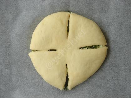 Ispanaklı Çiçek Poğaça