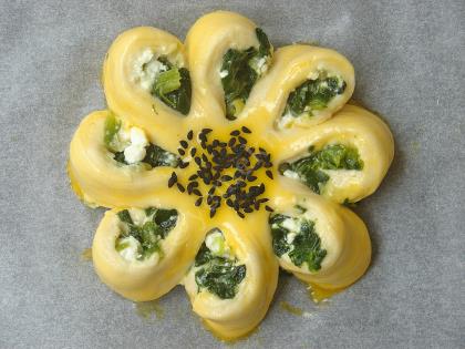 Ispanaklı Çiçek Poğaça