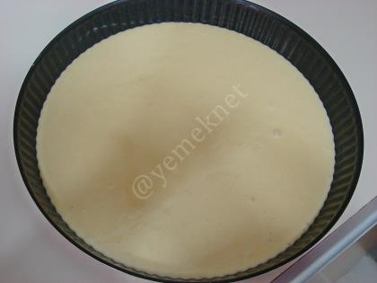 Kremalı Çilekli Tart