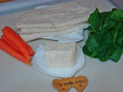 Üç Renkli Sebzeli Börek