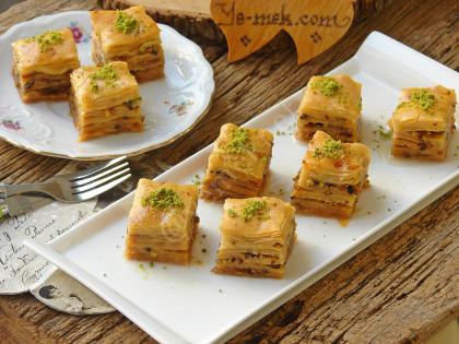 Ev Yapımı Antep Fıstıklı Baklava