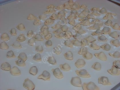 Ev Yapımı Koca Kulak Mantısı