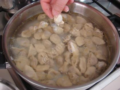 Ev Yapımı Koca Kulak Mantısı