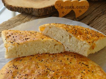 Ev Yapımı Ramazan Pidesi