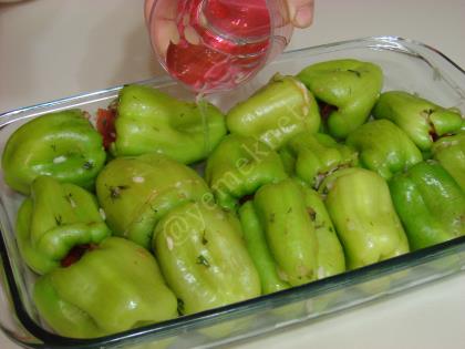 Fırında Zeytinyağlı Biber Dolması