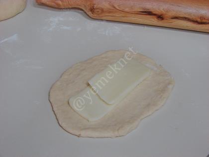 Kaşar Peynirli İçli Simit