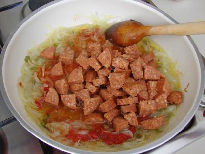 Sucuklu Soğan Aşı