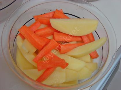 Terbiyeli Sebzeli Pirinçli Sulu Köfte Yemeği