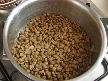 Erişteli Yeşil Mercimek Çorbası