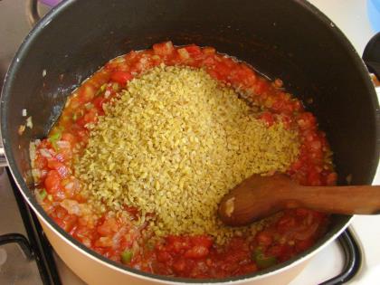 Patlıcanlı Bulgur Pilavı