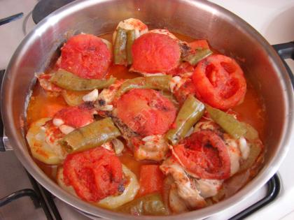 Tencerede Sebzeli Tavuk Yemeği