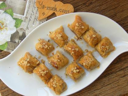 Ev Yapımı Cevizli Büzme Baklava