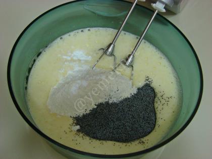 Haşhaşlı Revani Tatlısı