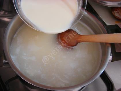 Tavuklu Buğday Çorbası